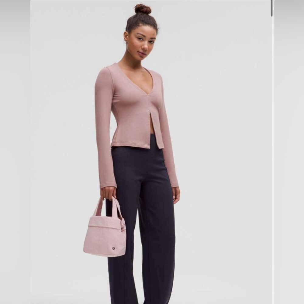 Lululemon "on my level" tote
